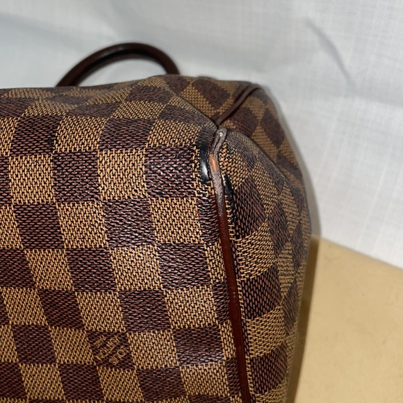 Louis Vuitton Speedy 25 Damier Ebene Handbag - Picture 9 of 16